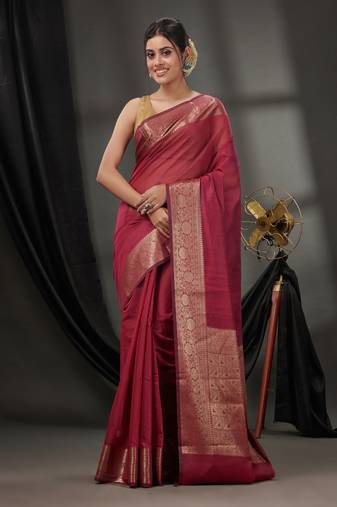 Magenta Cotton Blend Handwoven Saree With Zari Borders