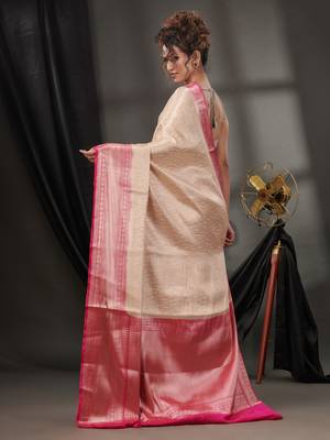 Off White Blended Silk Handwoven Saree With Woven Zari Designs 4