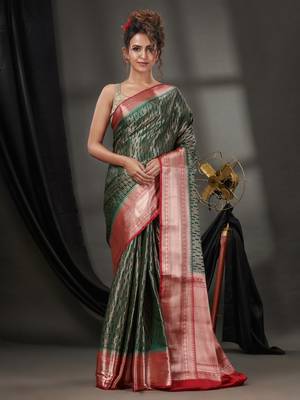 Emerald Green Blended Silk Handwoven Saree With Woven Zari Designs 1