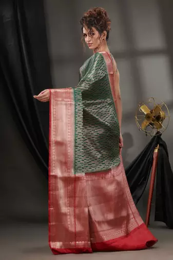Emerald Green Blended Silk Handwoven Saree With Woven Zari Designs