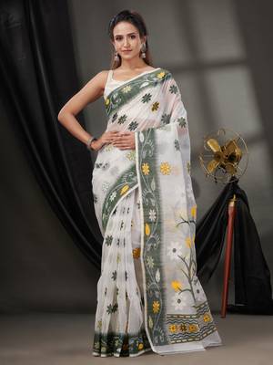 White Cotton Dhakai Jamdani Handwoven Saree With Floral Designs Without Blouse 1