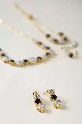 Black American Diamonds Necklace Sets