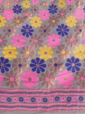 Grey Cotton Dhakai Jamdani Handwoven Saree With Floral Designs Without Blouse 5