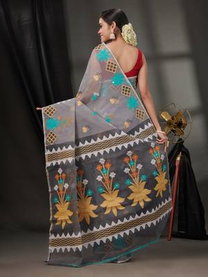 Grey Cotton Dhakai Jamdani Handwoven Saree With Woven Designs Without Blouse 4