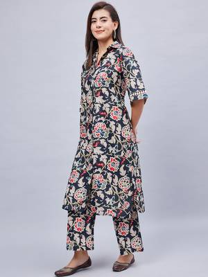 Winered woman black oversized botanical print sleeve lace co-ord set 3