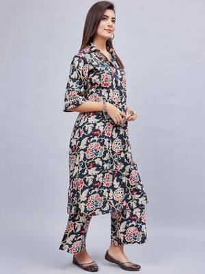 Winered woman black oversized botanical print sleeve lace co-ord set 4