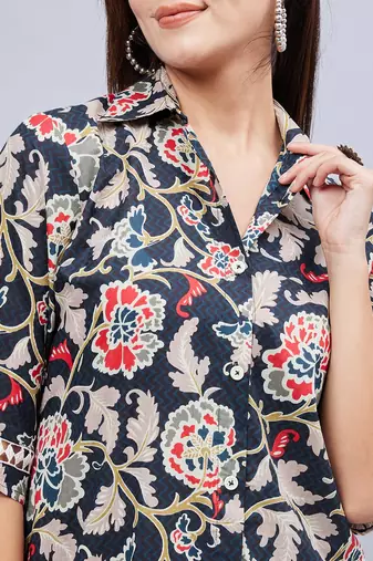 Winered woman black oversized botanical print sleeve lace co-ord set