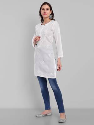 Hand Embroidered White Cotton Lucknowi Chikankari Indian Women Kurti 4