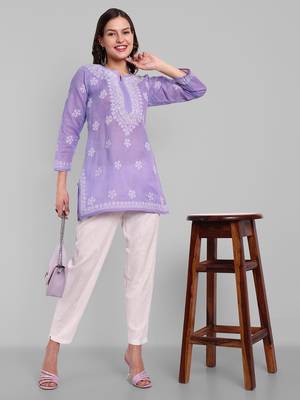 Hand Embroidered Mauve Cotton Lucknowi Chikankari Straight Kurti For Women 5