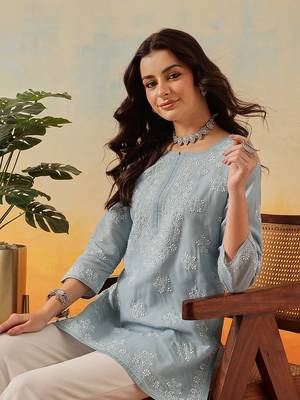 Hand Embroidered Grey Cotton Lucknowi Chikankari Short Kurti For Women 5