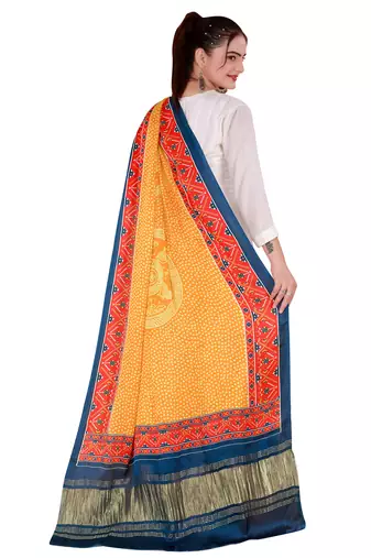 DesiButik Silk Dupatta with Zari Work 36*102 inches