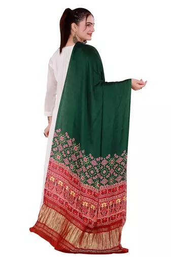 DesiButik Silk Dupatta with Zari Work 36*102 inches