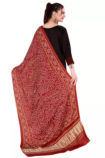 DesiButik Silk Dupatta with Zari Work 36*102 inches