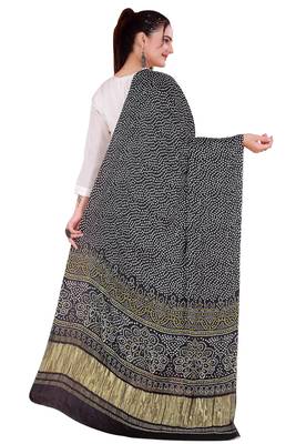 DesiButik Silk Dupatta with Zari Work 36*102 inches 2