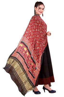 DesiButik Silk Dupatta with Zari Work 36*102 inches 2