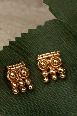 Traditional South Indian Gold Plated Necklace Set for Festive Elegance 3