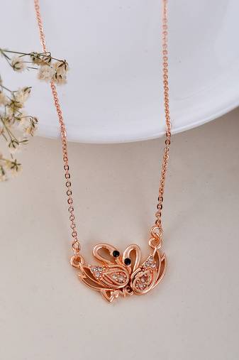 Rose gold plated swan pendant chain