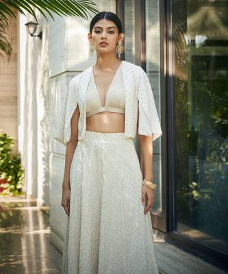 White Beryl Embroidered Lehenga Set 4
