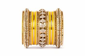 Fancy Golden Themed Enamel Bangel Set For Single Hand 1