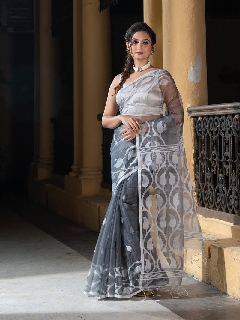 Grey Blend Silk All Body Buti With Pallu Jacquard Janmdani Saree