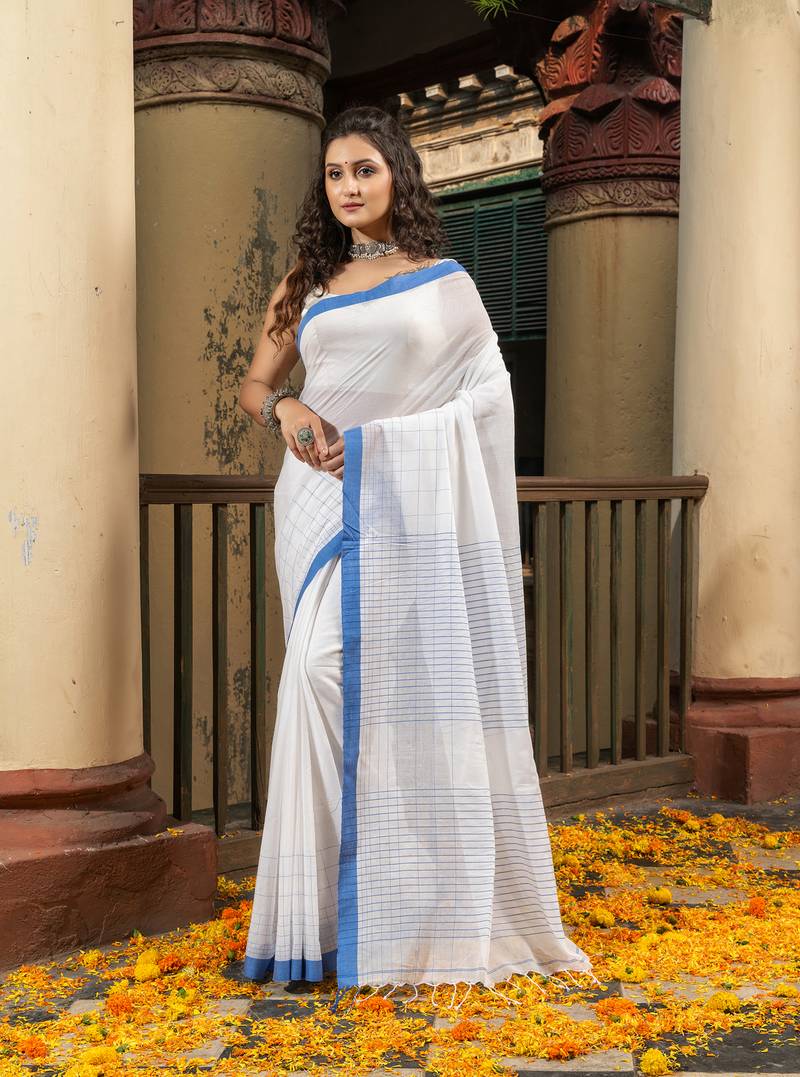 White Cotton Solid Body With Stripe Pallu Handloom Saree