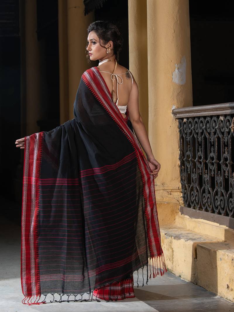 Black Cotton Solid Body Jacquard Border With Pallu Stripe Handloom Saree