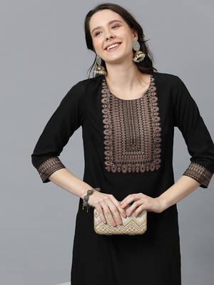 Ziyaa women's black crepe straight kurta and pant set 2