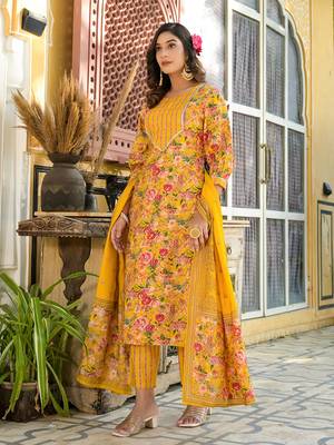  yellow floral print kurta trouser with dupatta set 2