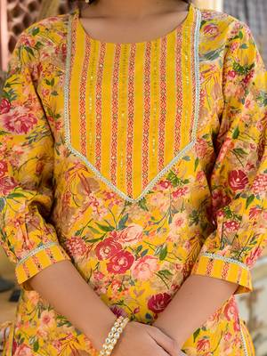  yellow floral print kurta trouser with dupatta set 4