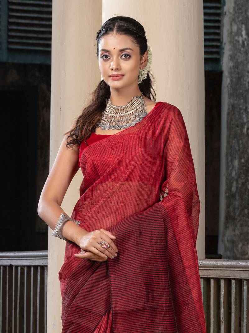 Black & Red Tissue Linen Multi Colour Pallu Handwoven Saree