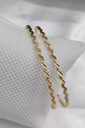 Zig Zag Gold Plated Bangle