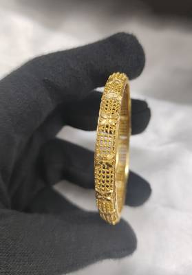 Gold Plated Bangle With Mesh Design 3