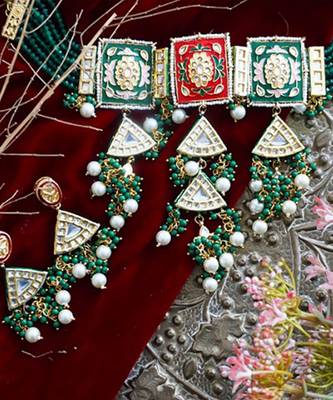 Red green kundan necklace set 5