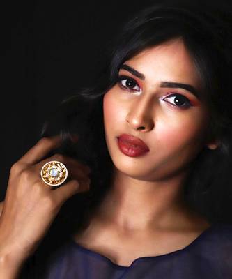 Kundan white ring 2