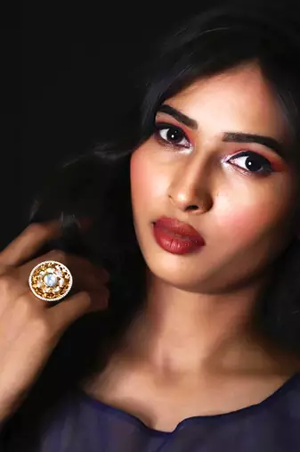 Kundan white ring
