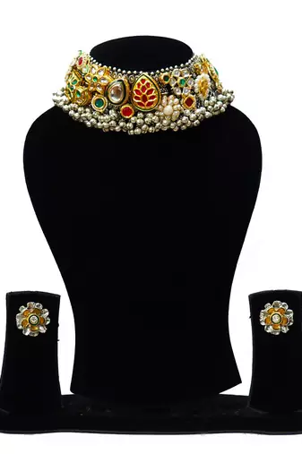 Tribal elegant red chokar