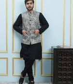 Men Black Kurta Pajama And Black Digital Print Cotton Nehru Jacket