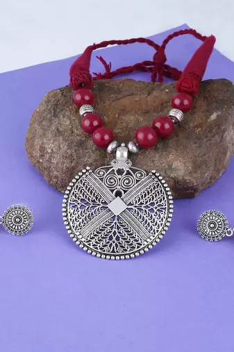 Fashionable silver plated oxidized german beaded necklaces set with adjustable thread for women and girls.(maroon)