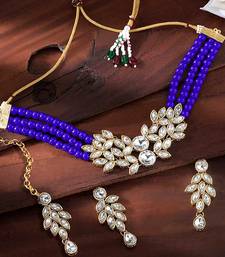 Gold Plated Traditional Kundan Stone Studded Pearl Choker Necklace Set For Women 