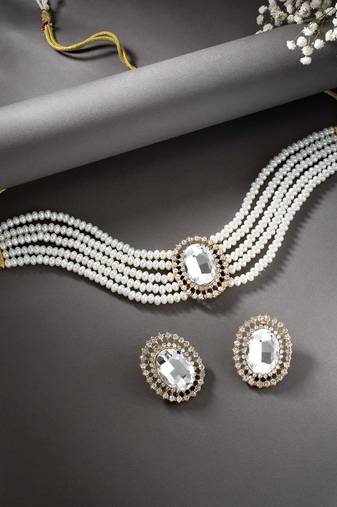 Traditional Green Stone Studded Pearl Choker Necklace Jewellery Set