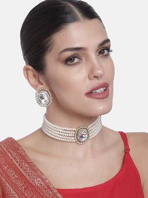 Traditional Green Stone Studded Pearl Choker Necklace Jewellery Set 2