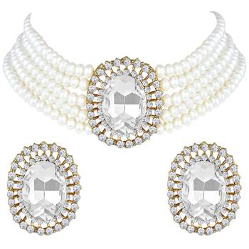 Traditional Green Stone Studded Pearl Choker Necklace Jewellery Set 3