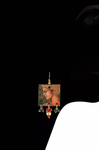 Stylish Navratri Portrait Handpainted Wooden Pearl Necklace Jewellery With Earrings Set For Women & Girls