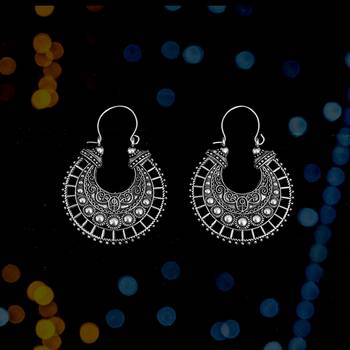 DESINGER GOLDEN EARRING FOR WOMEN 1