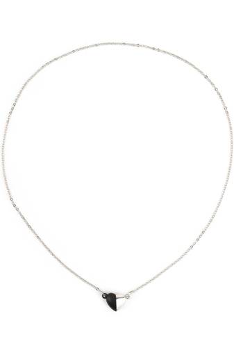 desinger heart chain neckless for women in magnet