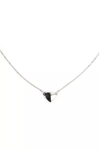 desinger heart chain neckless for women in magnet