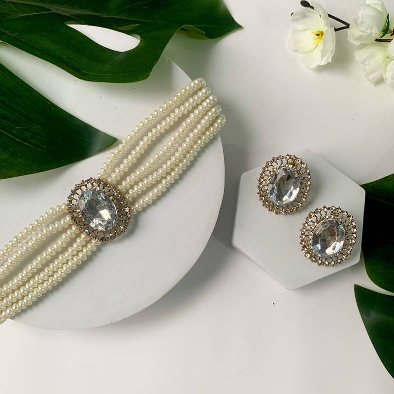 Traditional Green Stone Studded Pearl Choker Necklace Jewellery Set