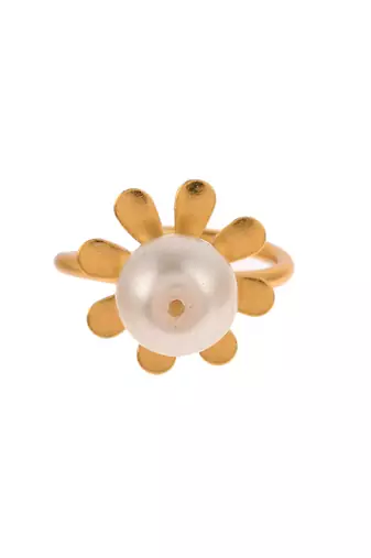 Gold plated handcrafted floral pearl bead finger ring