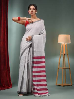 Grey Cotton Blend Handwoven Saree With Stripes Pallu 2