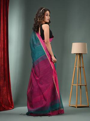 Teal Green Cotton Blend Handwoven Saree With Texture Designs 4